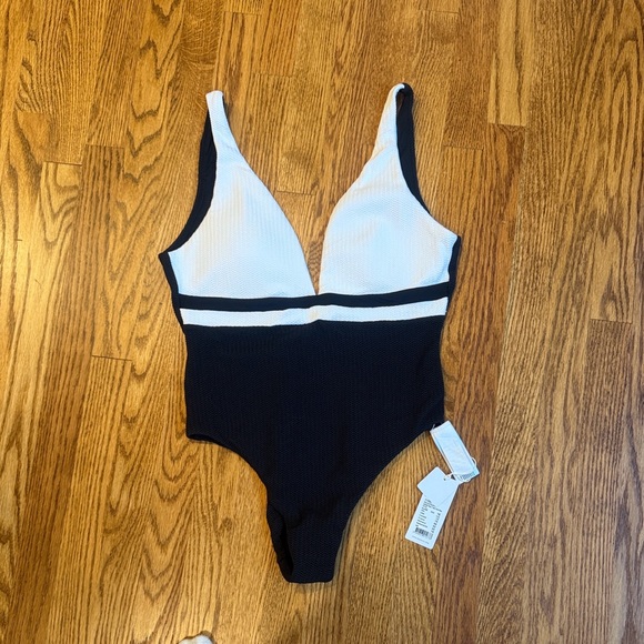 SEAFOLLY I Australia Slice Of Splice Deep V Neck One Piece - White swimsuit Cut - Picture 4 of 6